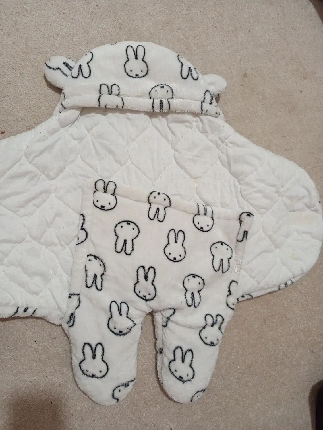 بالش فرمدهی وپتوقنداق نو|اسباب و اثاث بچه|قدس, شهر‌قدس|دیوار