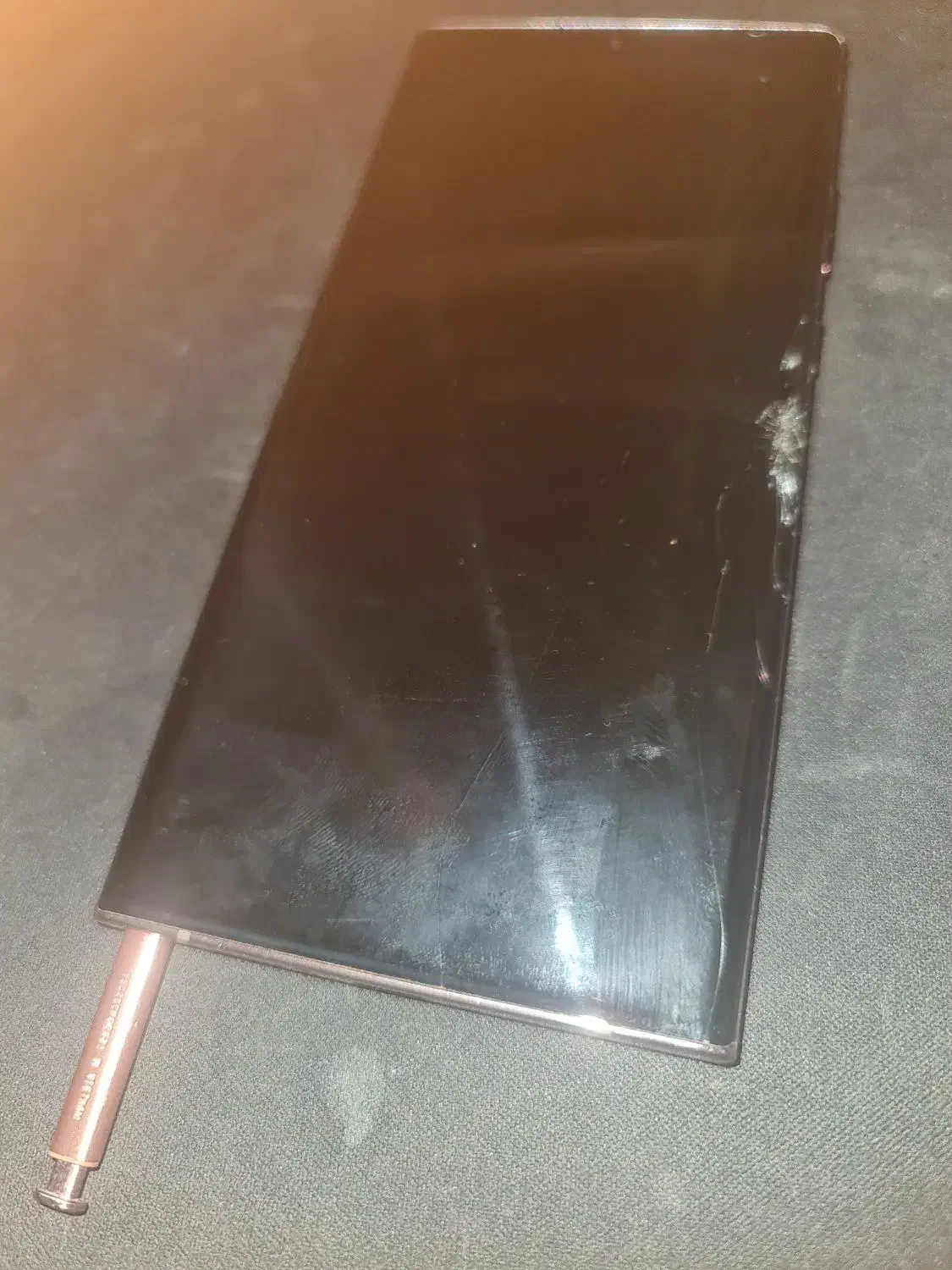 نوت ۲۰ اولترا ال سیدی شکسته|موبایل|اصفهان, باغ گلها|دیوار