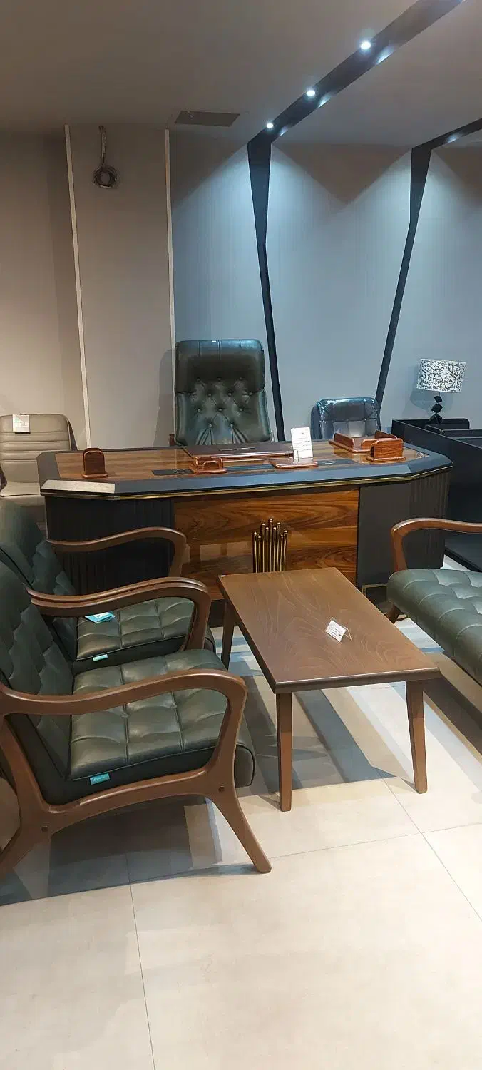 میز مدیریت|مبلمان اداری|اصفهان, نقش جهان|دیوار