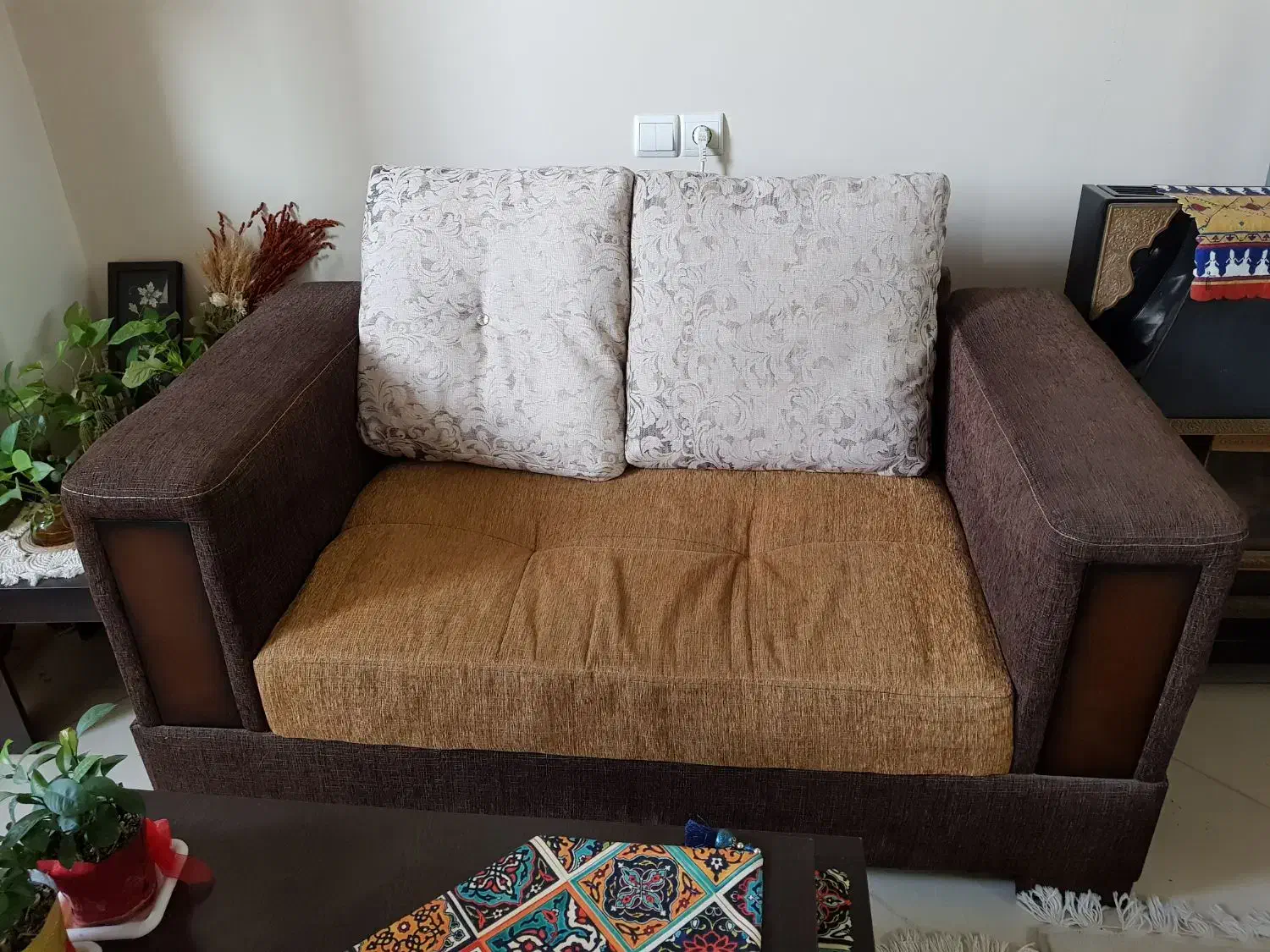 مبل دست دوم|مبلمان خانگی و میز عسلی|شاهینشهر, شهرک ردانی پور|دیوار