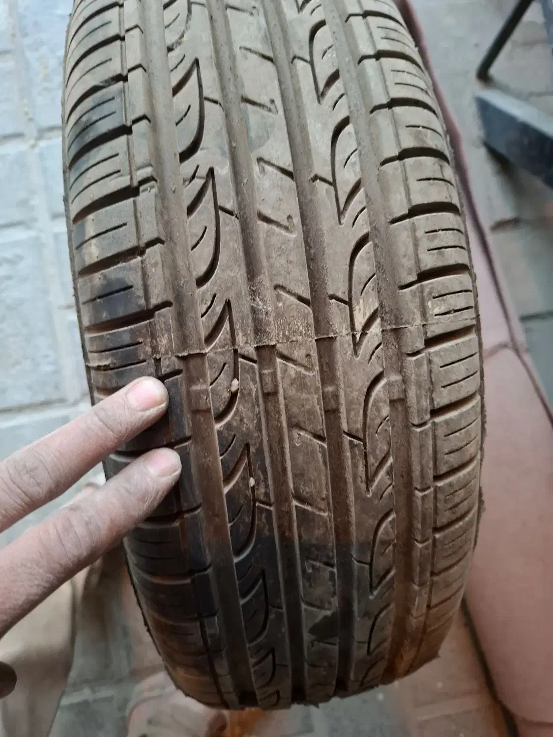 لاستیک پژو خارجی|قطعات یدکی و لوازم جانبی|محمدشهر, شهرک چمران|دیوار