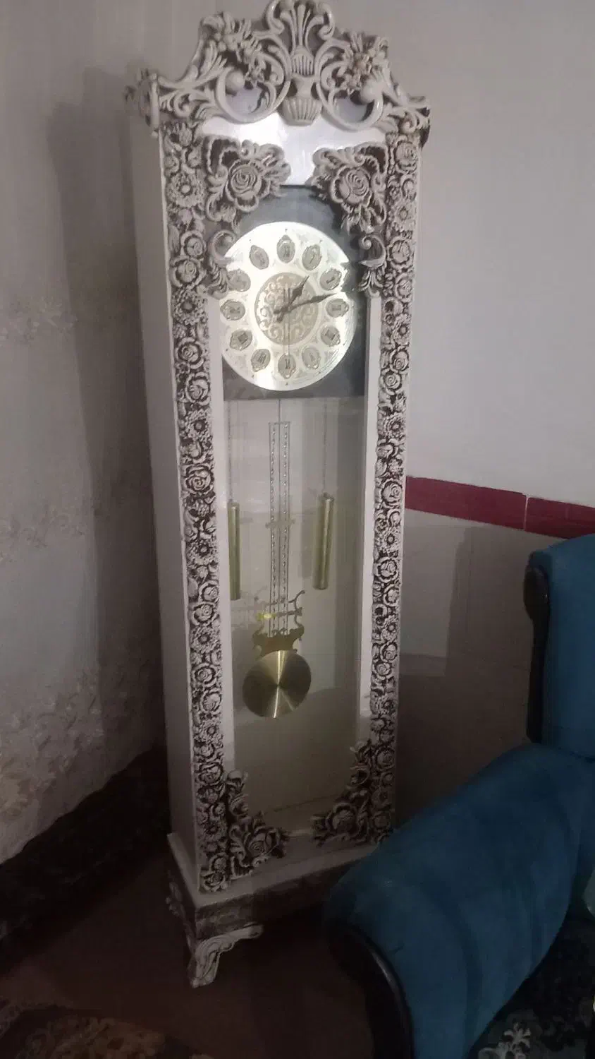 ساعت ایستاده|مبلمان خانگی و میز عسلی|هشتگرد, شهرک بعثت|دیوار