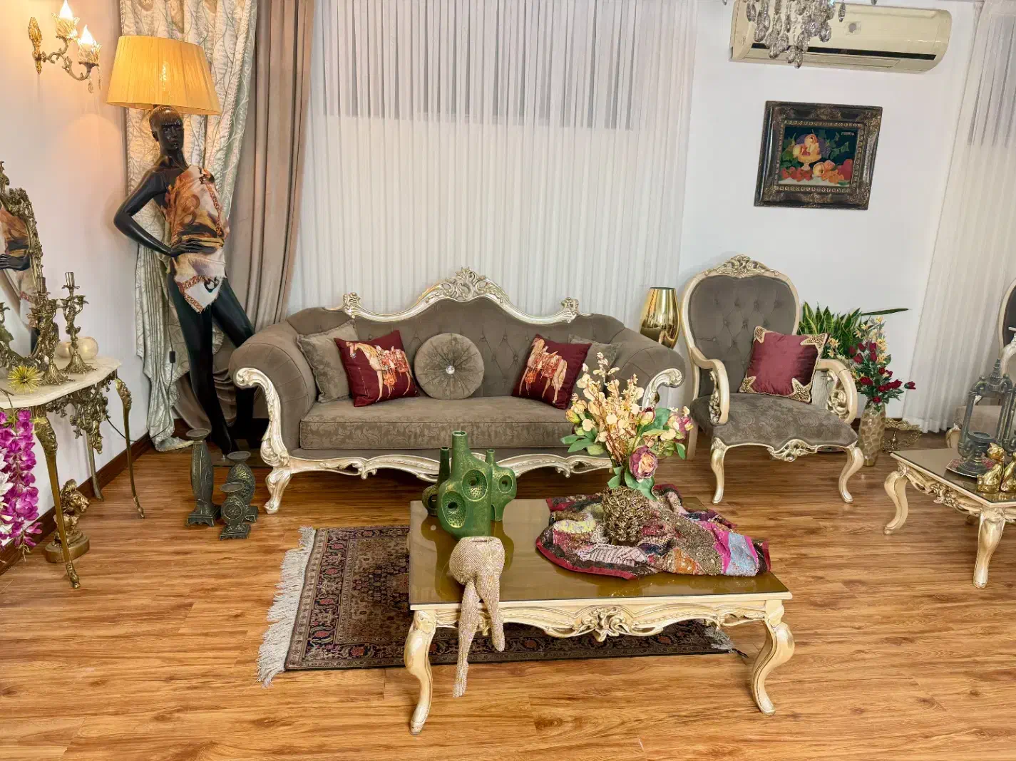 مبل و‌ نهارخوری استیل مبلمان سلطنتی|مبلمان خانگی و میز عسلی|تهران, زعفرانیه|دیوار