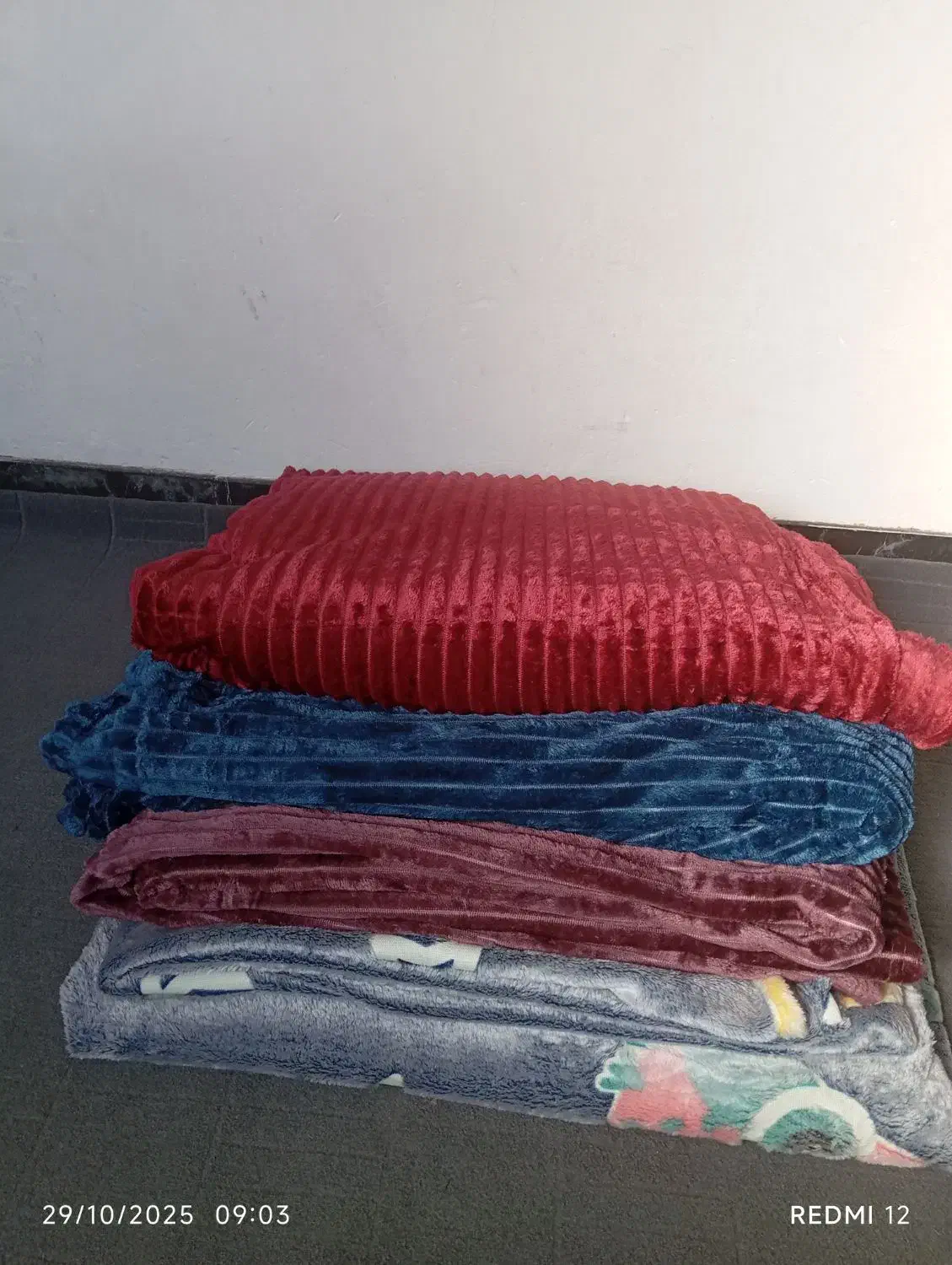 پتو و روبالشت نرم ولطیف پتو پلیسه دونفره|رختخواب، بالش، پتو|بهبهان, |دیوار