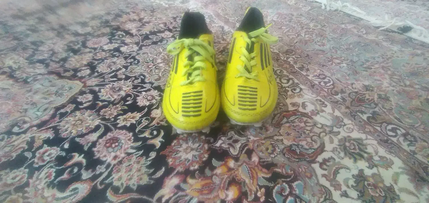 استوک کفش فوتبال|تجهیزات ورزشی|صباشهر, |دیوار