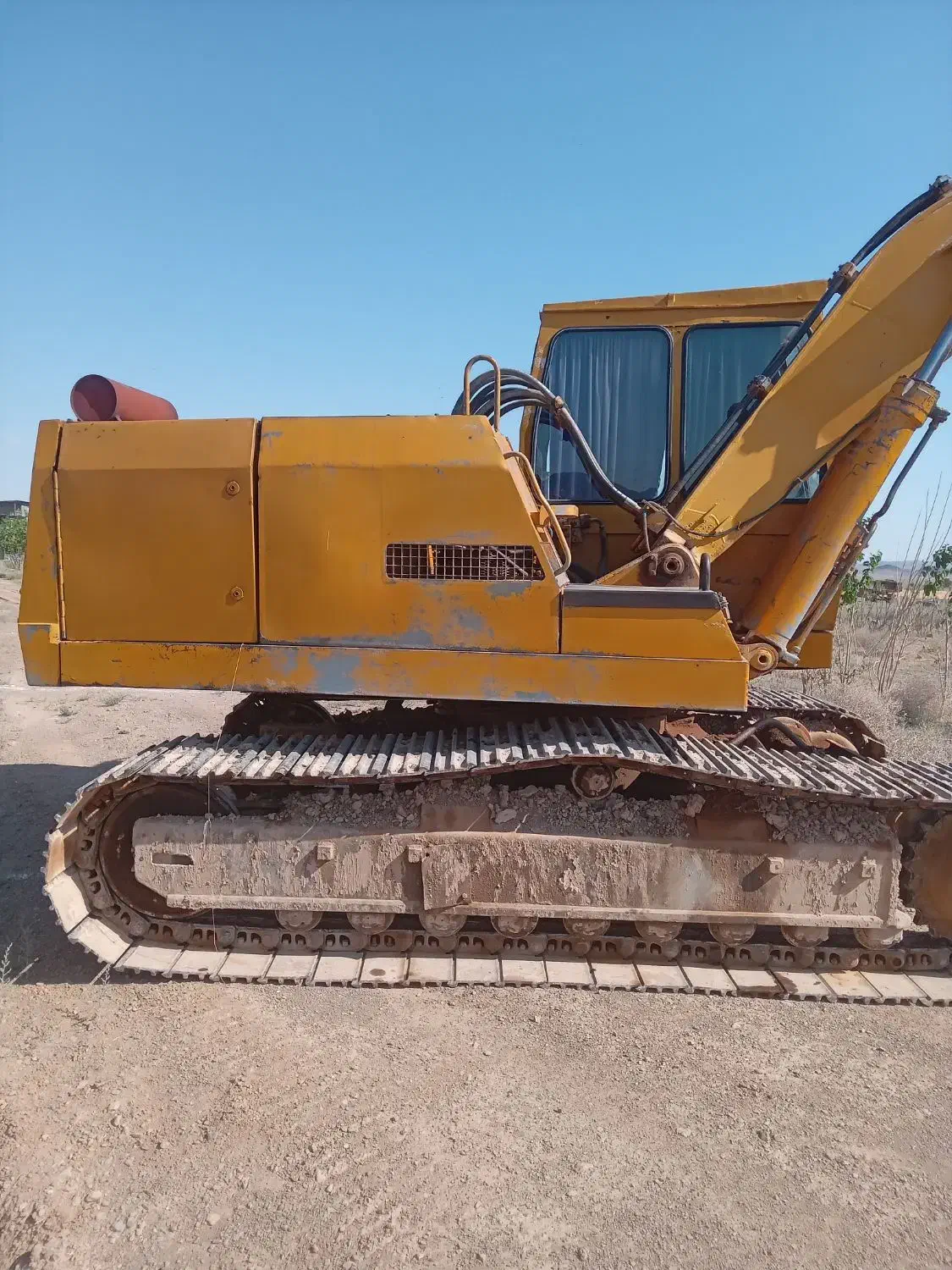 لیبهر 912|خودرو سنگین|دهق, |دیوار