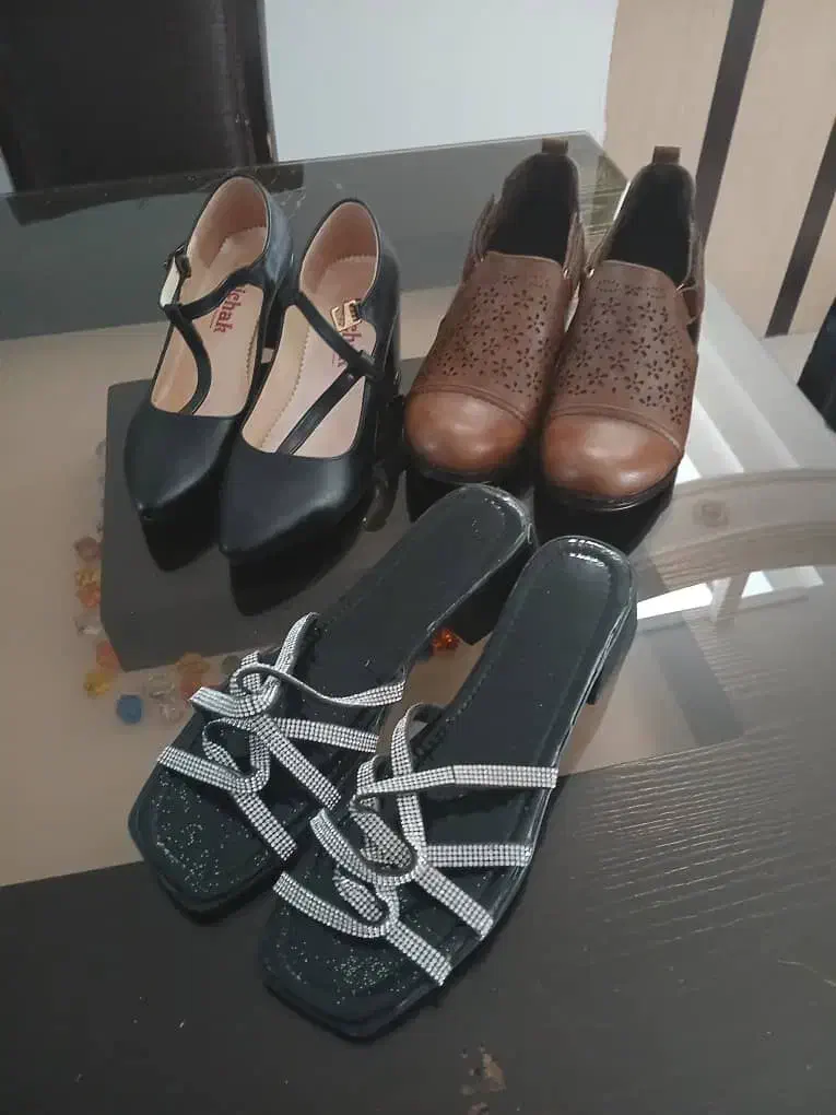 کفش و دمپایی صندل|کیف، کفش، کمربند|شیراز, پانصد دستگاه ارتش|دیوار