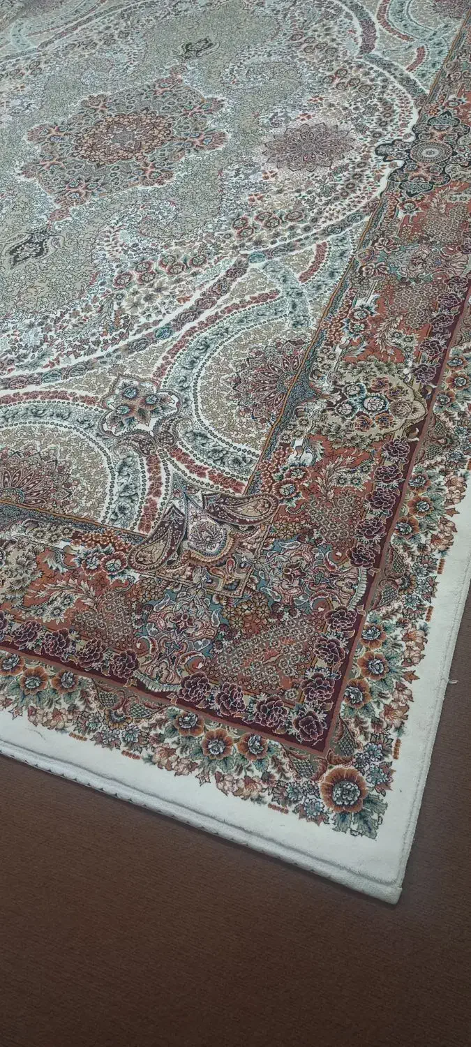 فرش ۹ متری ۷۰۰ شانه|فرش|گنبد کاووس, |دیوار