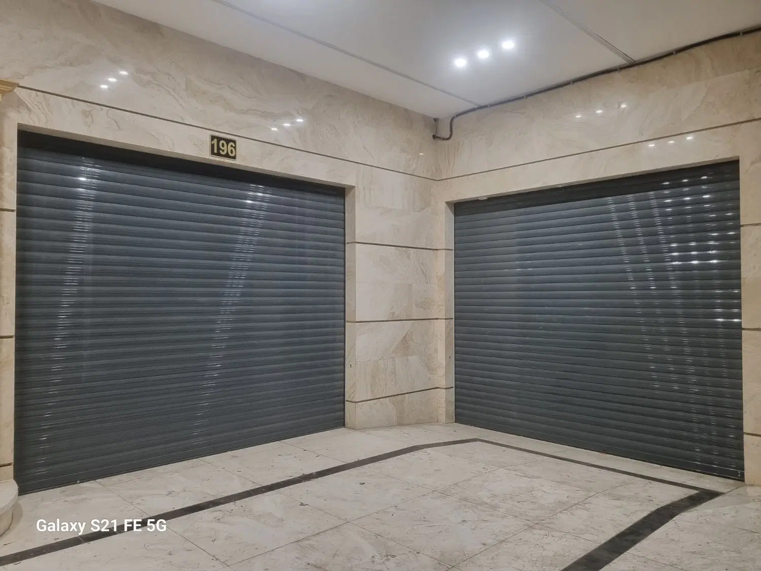 در کرکره رولاپ شیشه سکوریت جک پارکینگ اتومات برقی|خدمات پیشه و مهارت|مشهد, خین عرب|دیوار