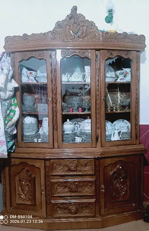 کمد و بوفه|بوفه، ویترین، کنسول|فلاورجان, |دیوار