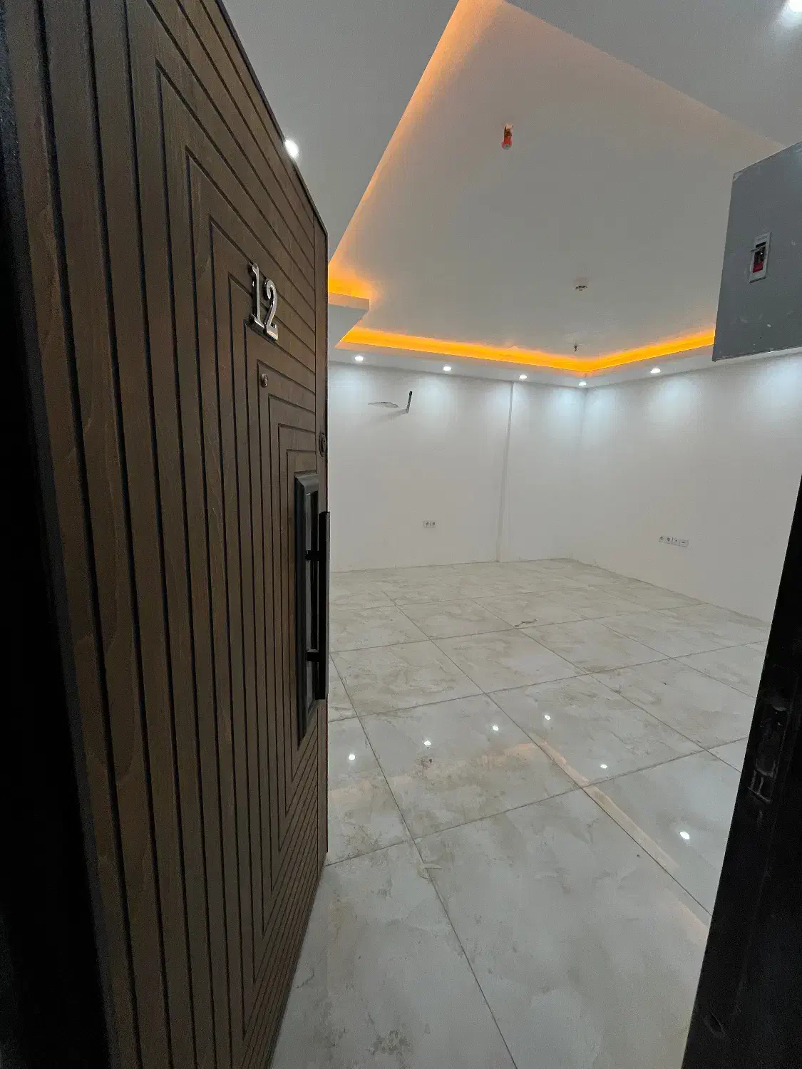 فروش آپارتمان ۸۵ متری بصورت خام و آماده در مهرشهر|فروش آپارتمان|اهواز, مهرشهر|دیوار