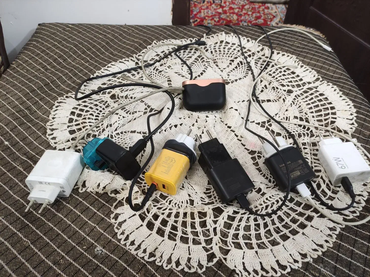 چند مدل شارجر اصلی|لوازم جانبی موبایل و تبلت|مشهد, طرق|دیوار