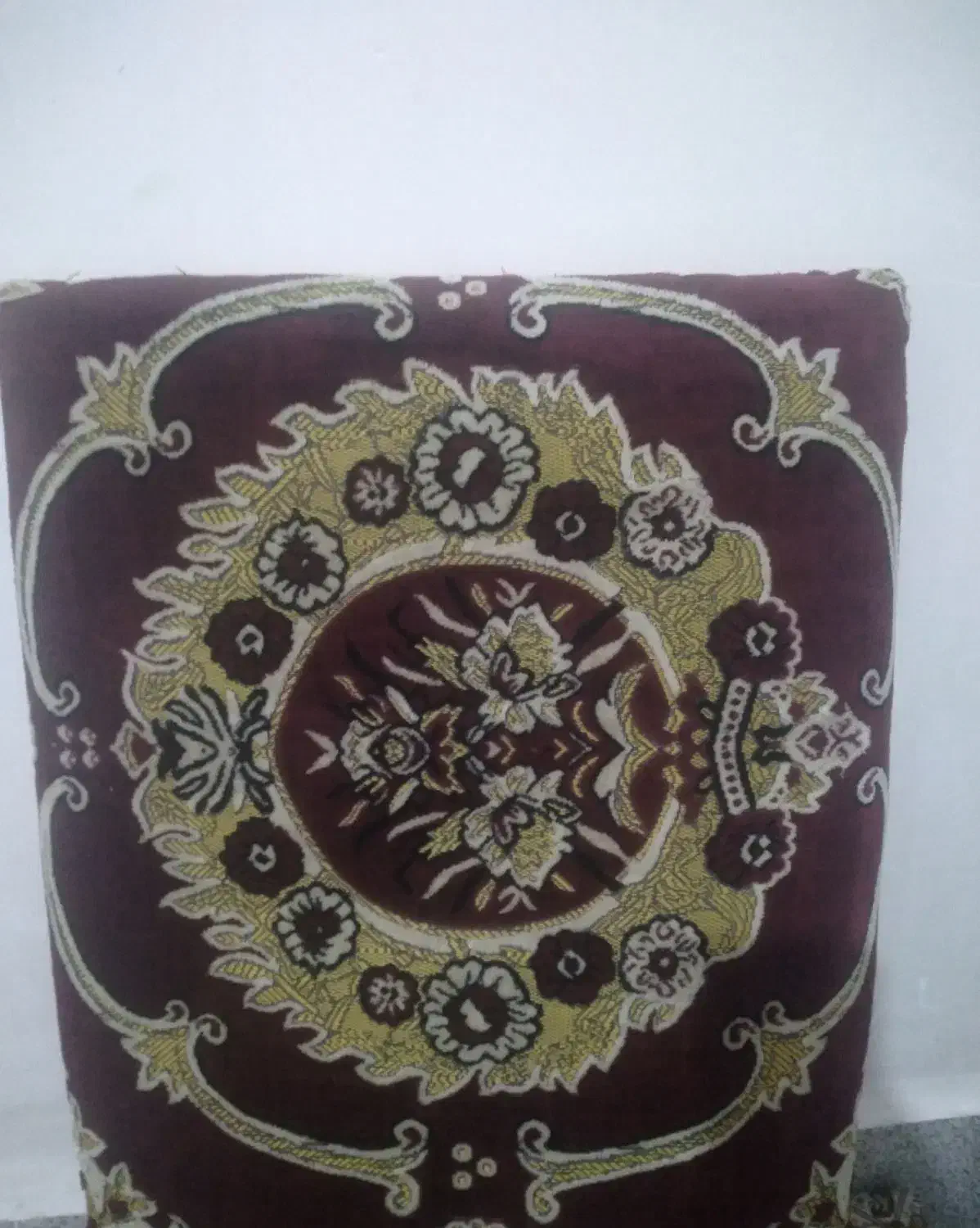 یک جفت پشتی|پشتی|زابل, |دیوار