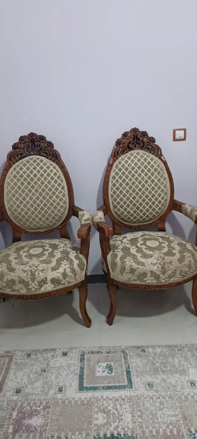 دو عدد مبل تک نفره تمام چوب همراه میز چوبی|مبلمان خانگی و میز عسلی|اردبیل, |دیوار