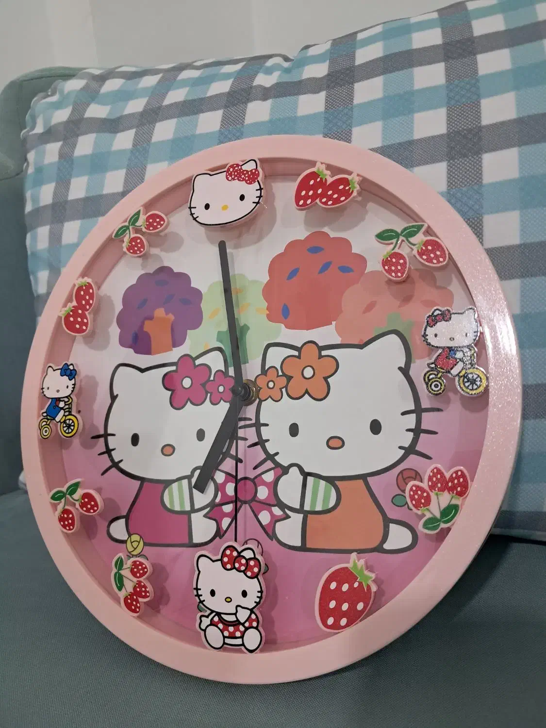 ساعت دیواری اتاق کودک(هلوکیتی)|ساعت دیواری و تزئینی|بندرعباس, |دیوار