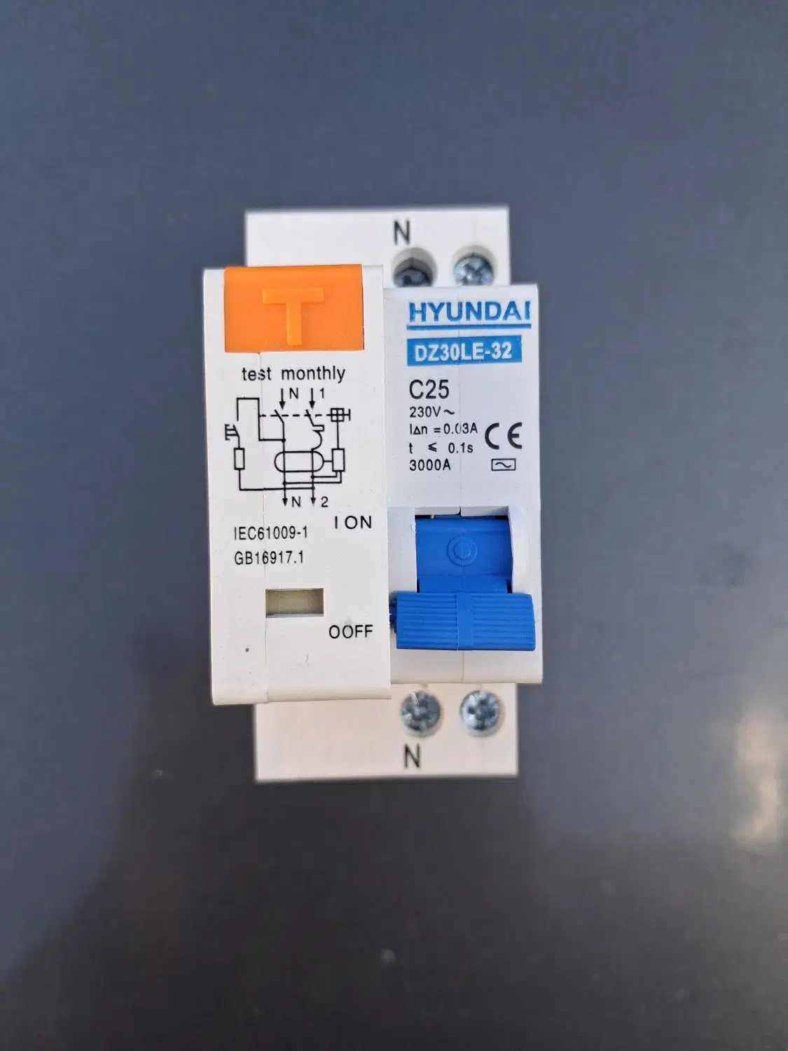 کلیدمحافظ جان ۲۵A|مصالح و تجهیزات ساختمان|اصفهان, دستگرده|دیوار