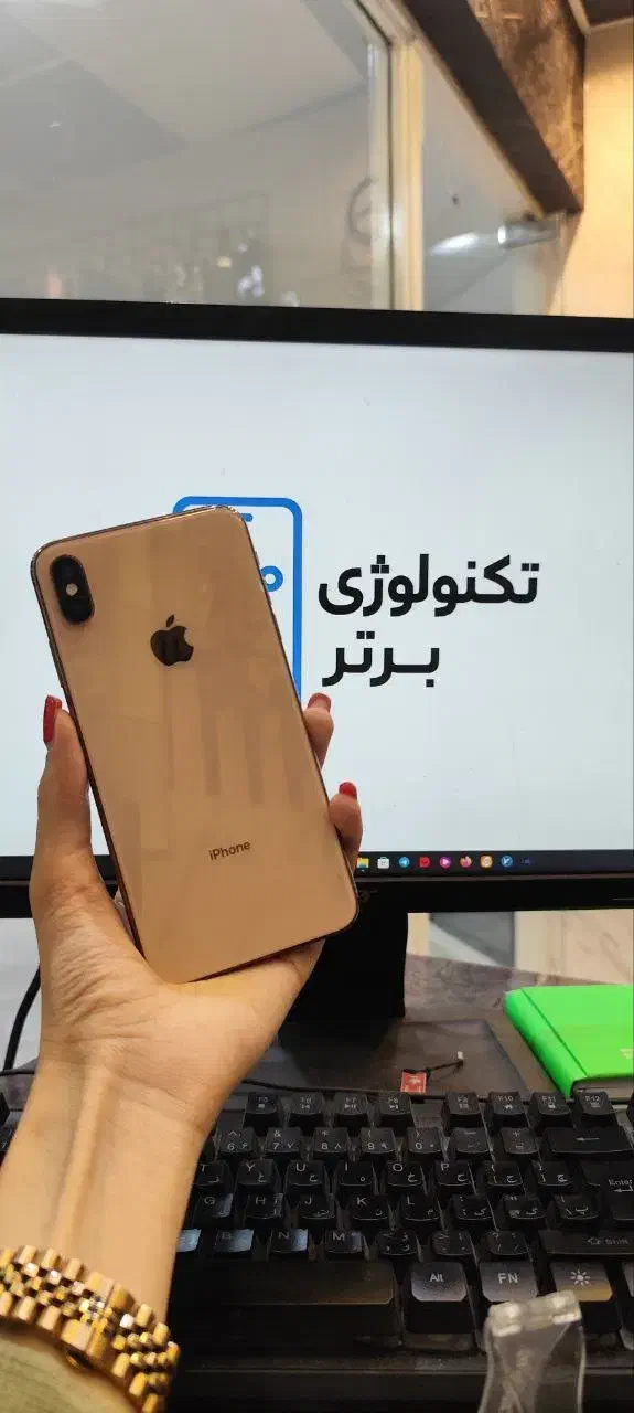 گوشی ایفون xs max با حافظه 512|موبایل|اصفهان, جلفا|دیوار