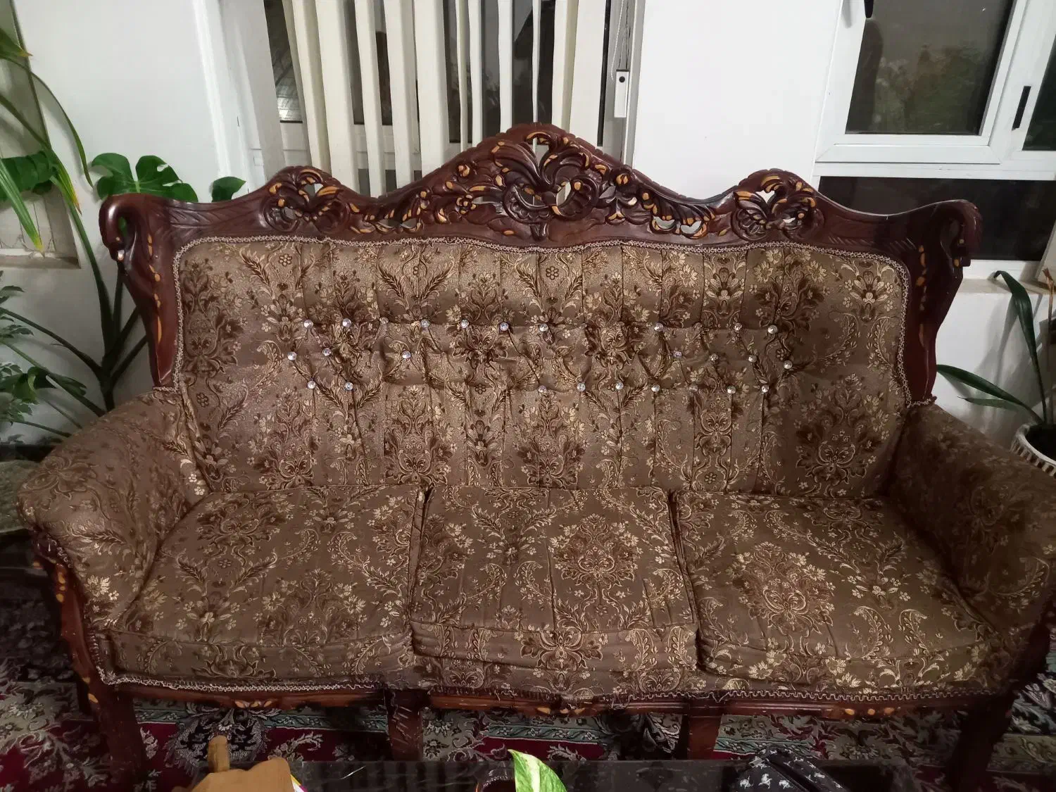 مبل ۹ نفره با میز جلو مبلی و ۲تا عسلی|مبلمان خانگی و میز عسلی|حمیدیا, |دیوار