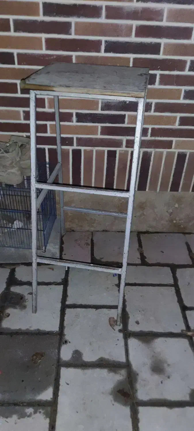 چهار پایه فلزی|صندلی و نیمکت|ارومیه, |دیوار