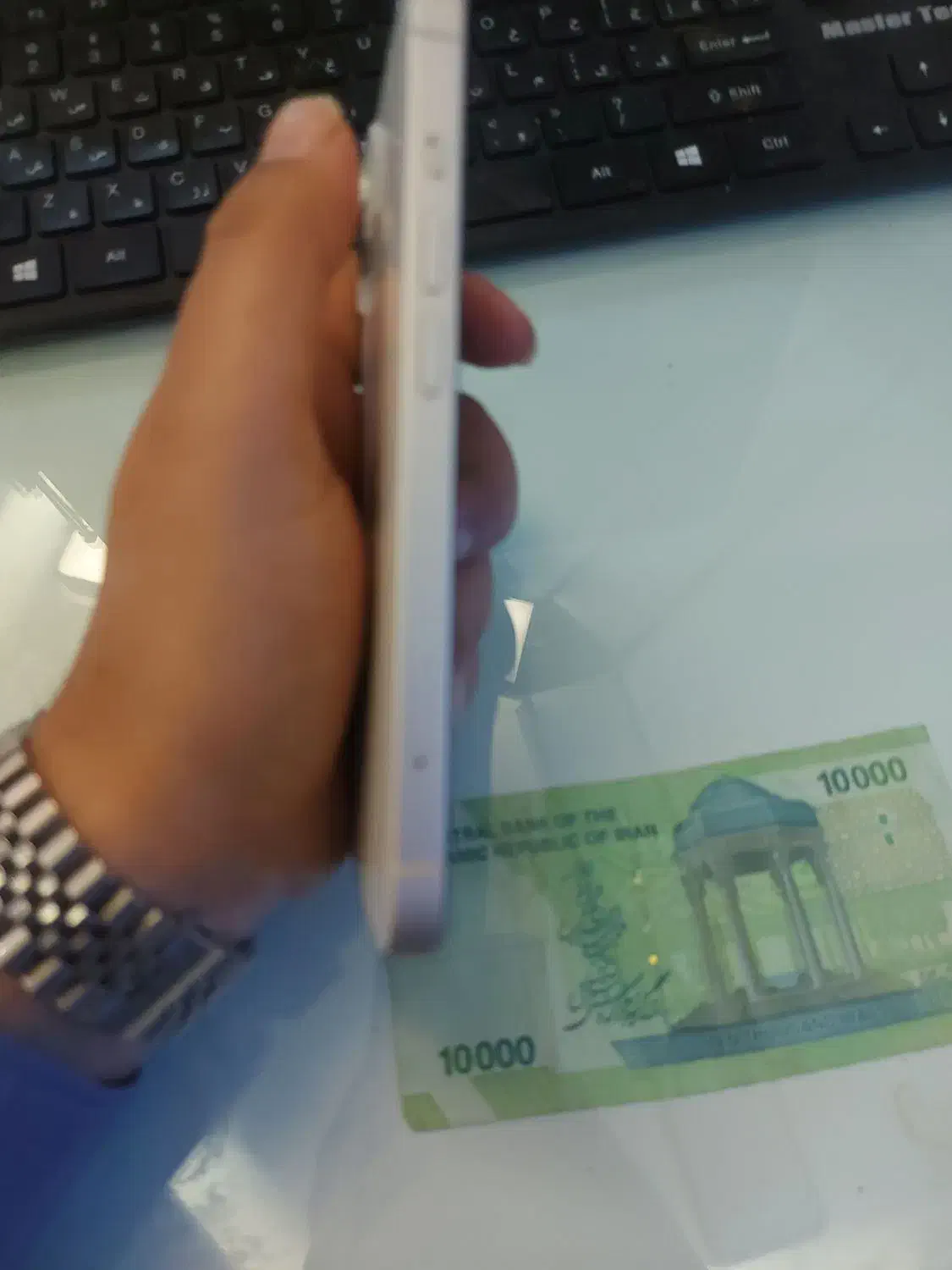 آیفون ۱۳ نرمال سفید|موبایل|تهران, فردوسی|دیوار