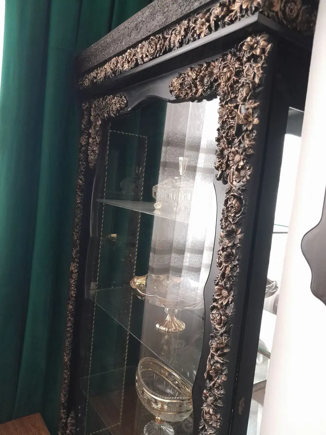 ویترین|بوفه، ویترین، کنسول|میانه, |دیوار