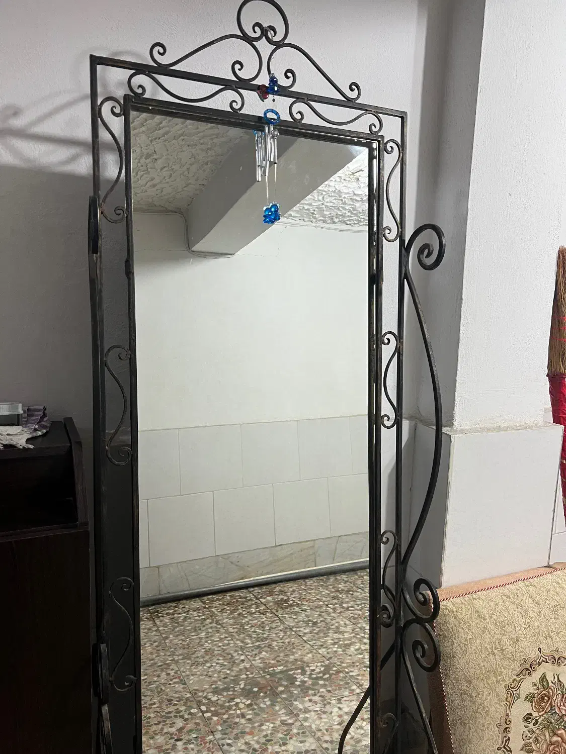 آینه قدی|آینه|لاهیجان, کوی خزر|دیوار