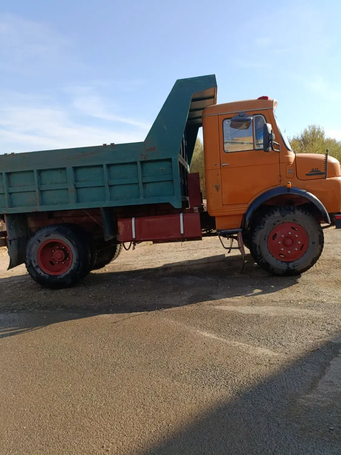 حمل انواع بار با بنز کمپرسی|خدمات حمل و نقل|سقز, |دیوار