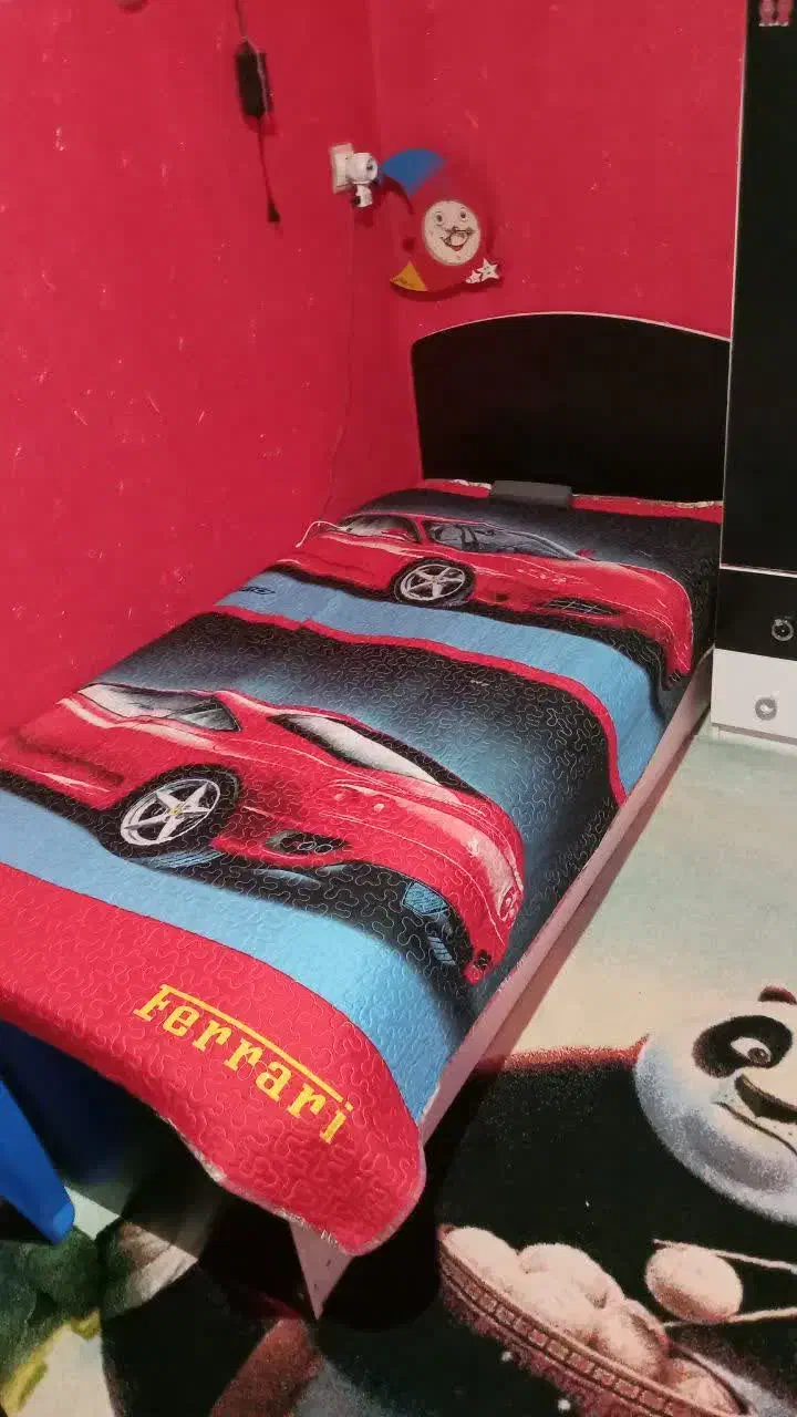 تخت وکمد نوجوانی جنس چوب|تخت و سرویس خواب|تهران, فاطمی|دیوار