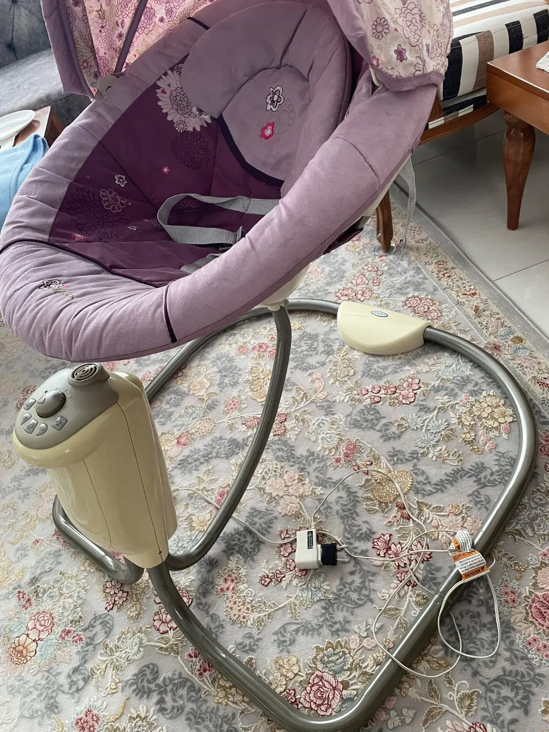 گهواره برقی خارجی سالم برنو گراکو|تخت و صندلی بچه|تهران, زرکش|دیوار
