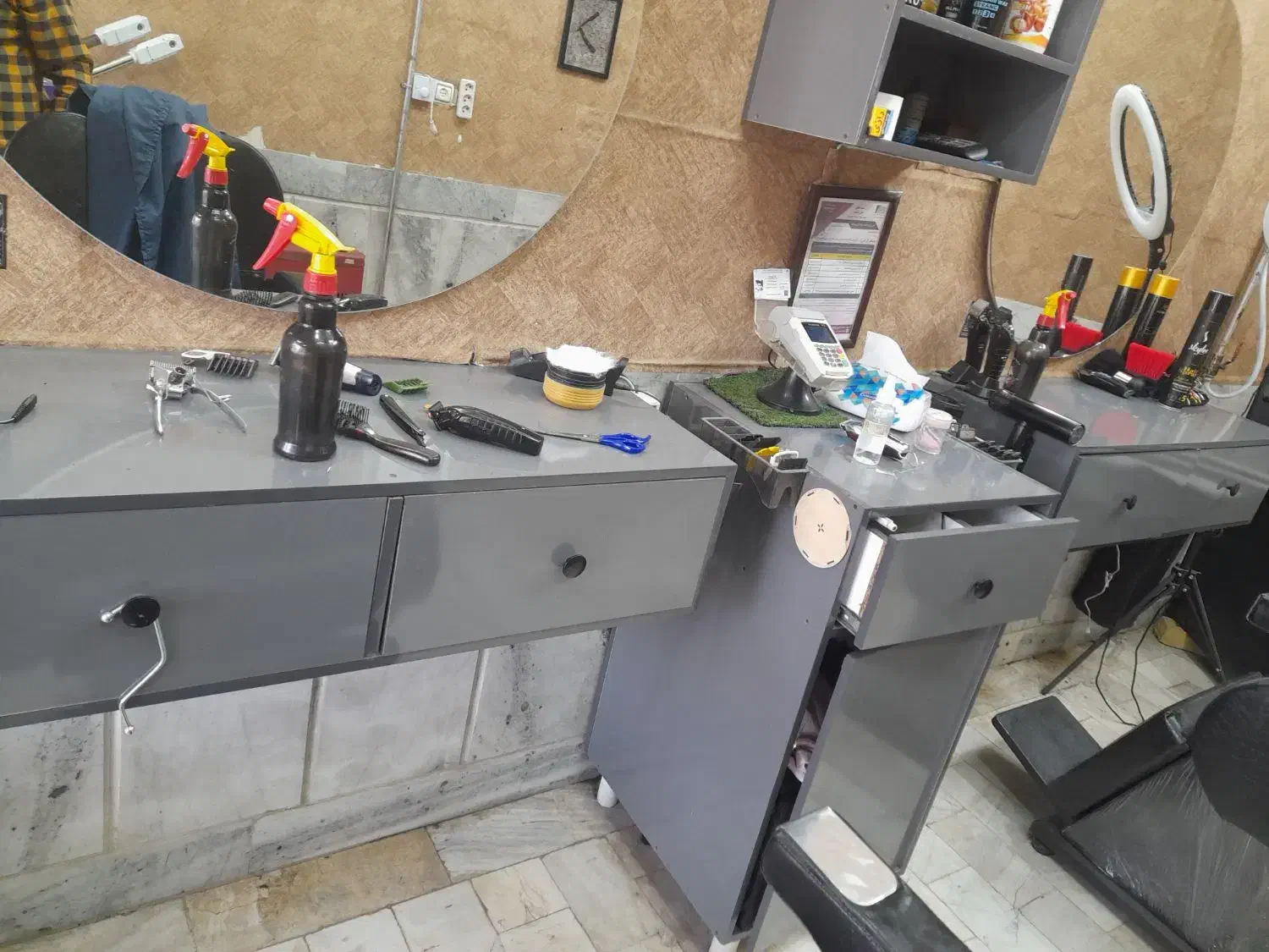 دکور آرایشگاه|آرایشگاه و سالنهای زیبایی|تربتحیدریه, حیدرآباد|دیوار