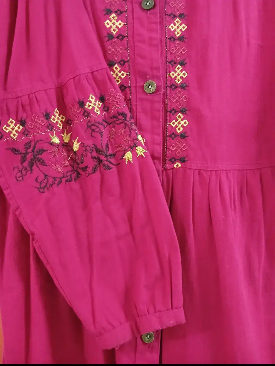 مانتو نخی سنتی|لباس|رشت, انصاری|دیوار