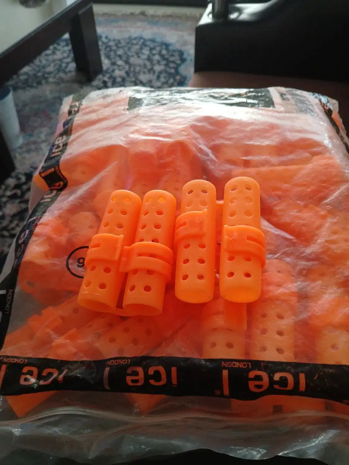 بیگودی فر وشینیون|آرایشگاه و سالن‌های زیبایی|کوهرنگ, |دیوار