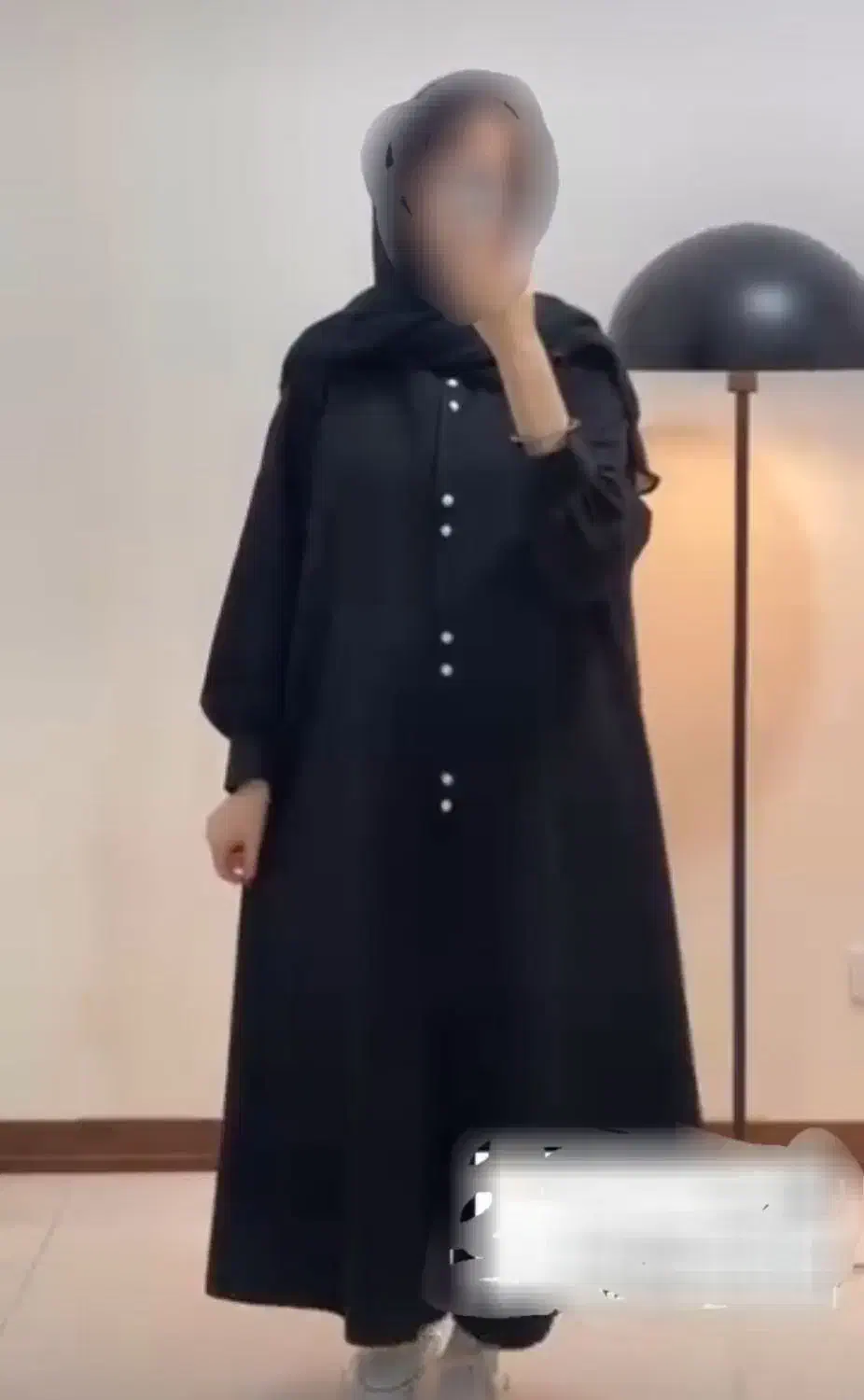 مانتو نو نو|لباس|اراک, |دیوار