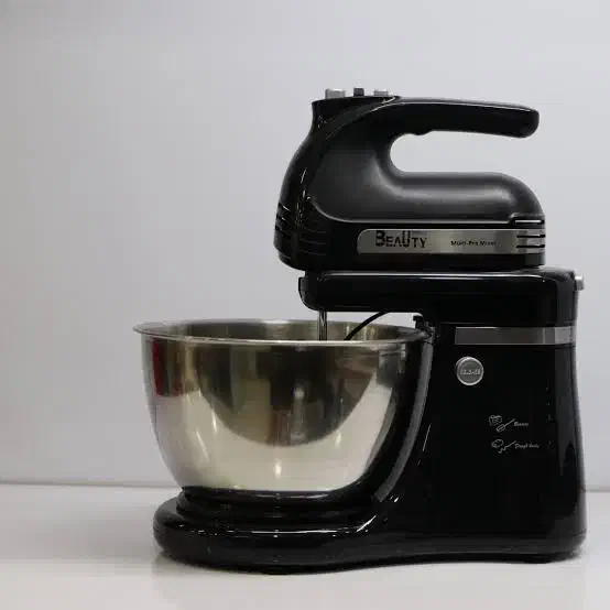 چرخ گوشت بیوتی مدل۱۹۲ همزن برقی آک نو نو|سایر لوازم برقی|ابهر, |دیوار