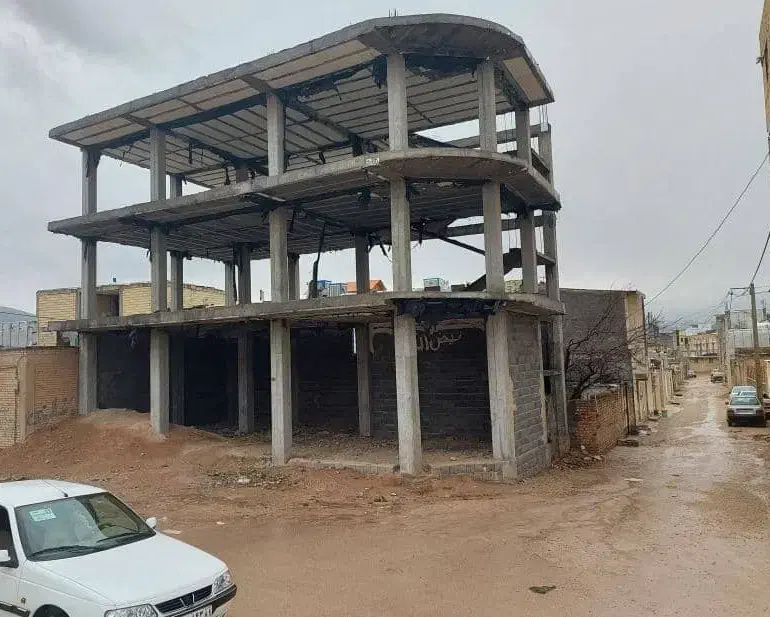 ساختمان نیمه کاره|فروش آپارتمان|لردگان, |دیوار