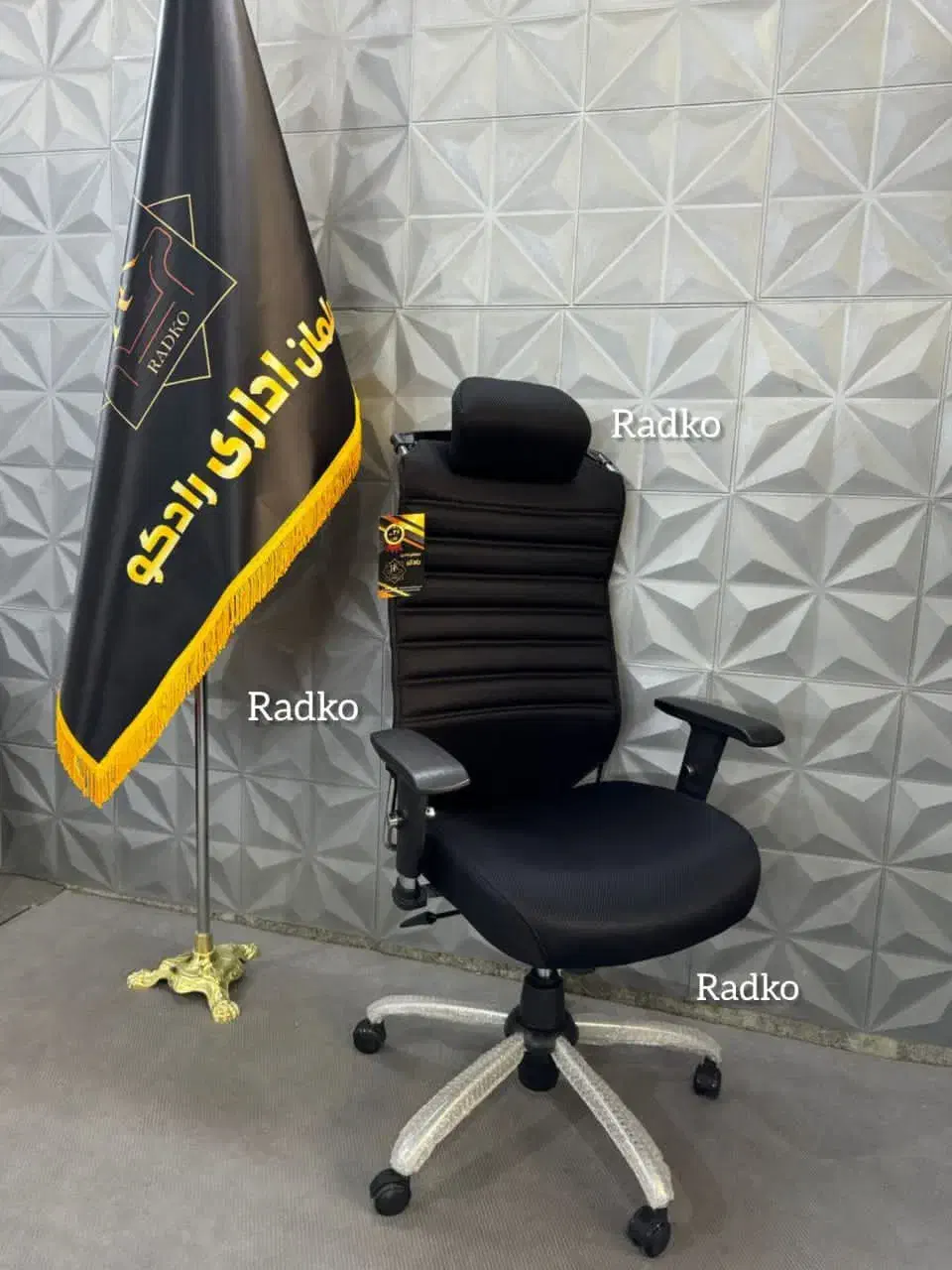 مبلمان اداری صندلی کارمندی مدیریتی|مبلمان اداری|سنندج, |دیوار