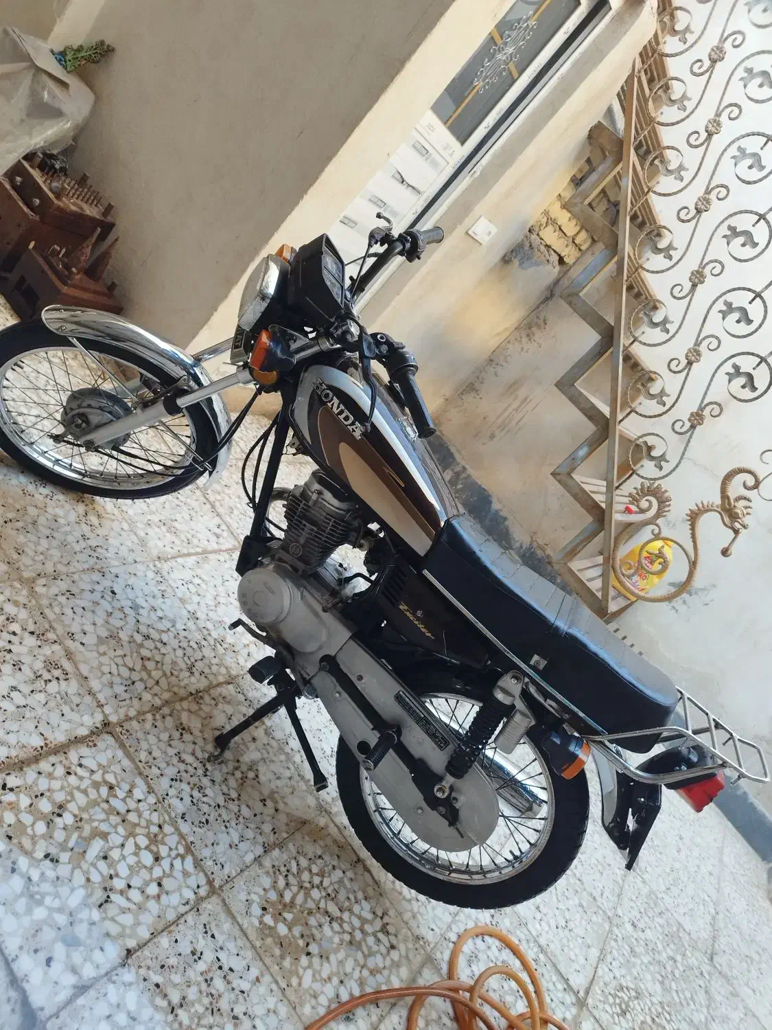 هندا 125|موتورسیکلت|قم, نخودی|دیوار