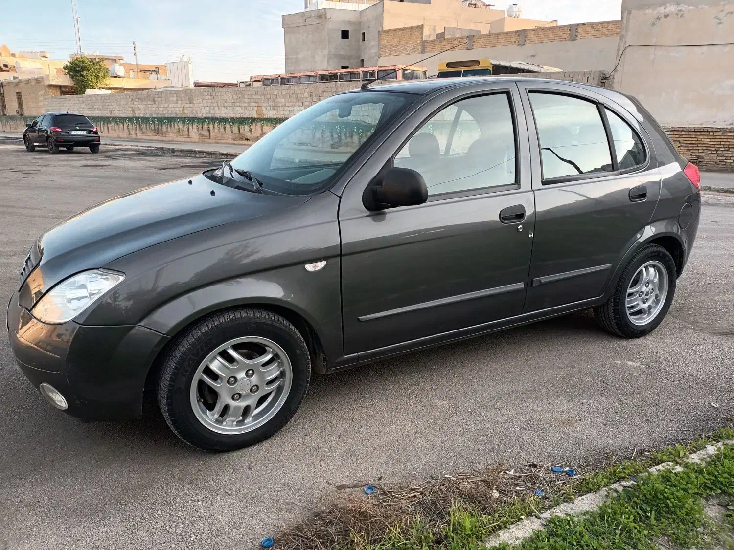 مدل ۴۰۰ بدون رنگ درجه یک|خودرو سواری و وانت|بوشهر, |دیوار