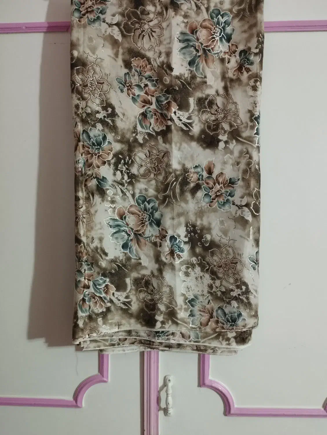 یک قواره پارچه چادری بسیار زیبا و شیک و نوآکبند|لباس|قزوین, |دیوار