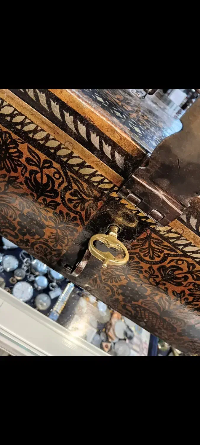 صندوق روسی صدساله ساله بکر تمام فابریک|کلکسیون اشیاء عتیقه|تهران, ایوانک|دیوار