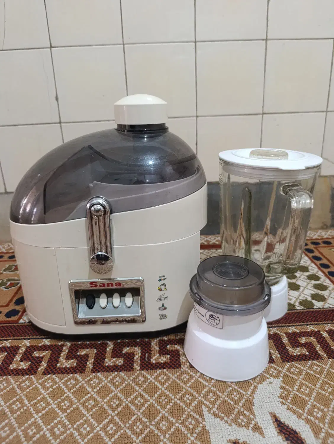 آبمیوه گیری|آبمیوهگیر و آبمرکباتگیر|هشتگرد, شهرک ولیعصر (مصلی)|دیوار