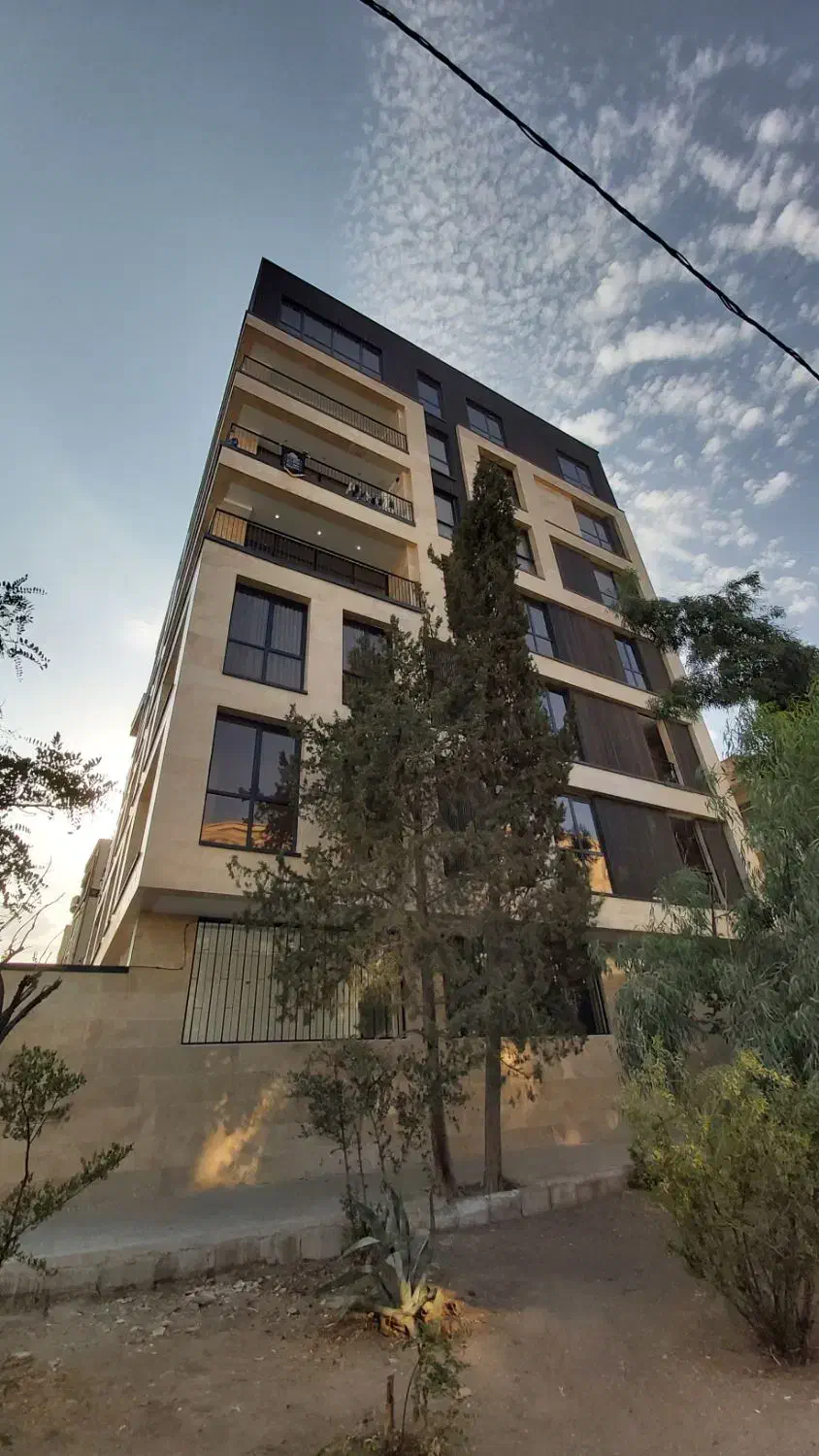 ۱۲۰متر۲خوابه تک واحدی/۷ساله/فلامک شمالی شهرک غرب