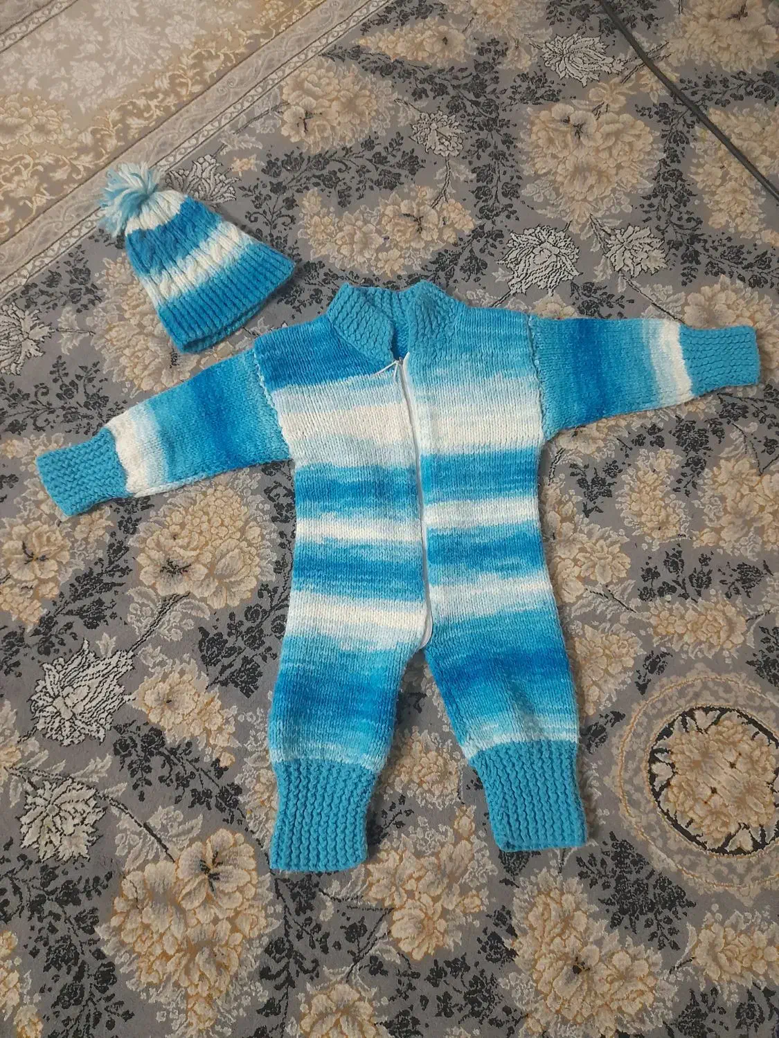 سرهمی بافتنی|کفش و لباس بچه|پاکدشت, پاکدشت (مامازند)|دیوار