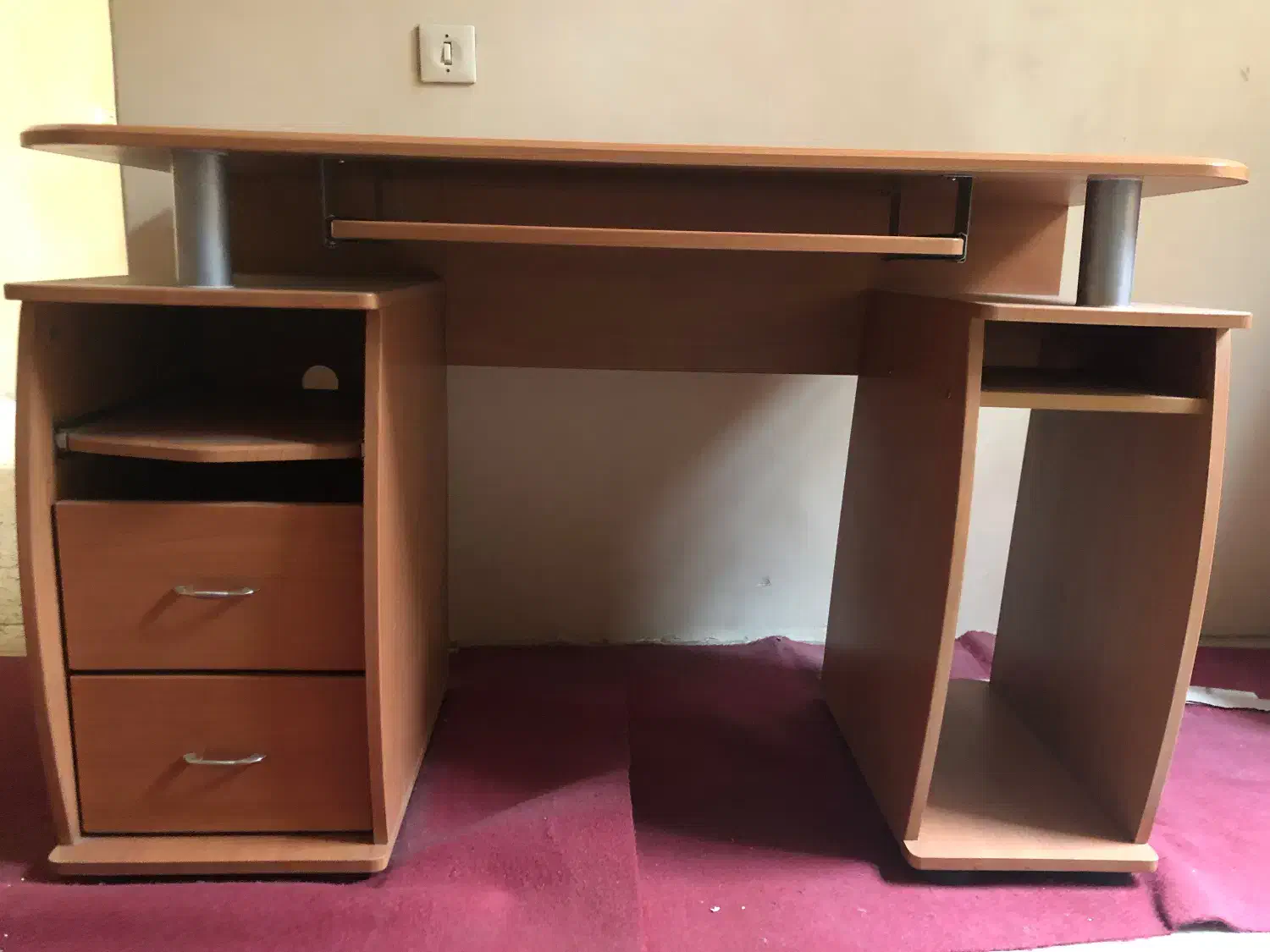 میز کامپیوتر در حد نو|میز تحریر و کامپیوتر|تهران, علم و صنعت|دیوار