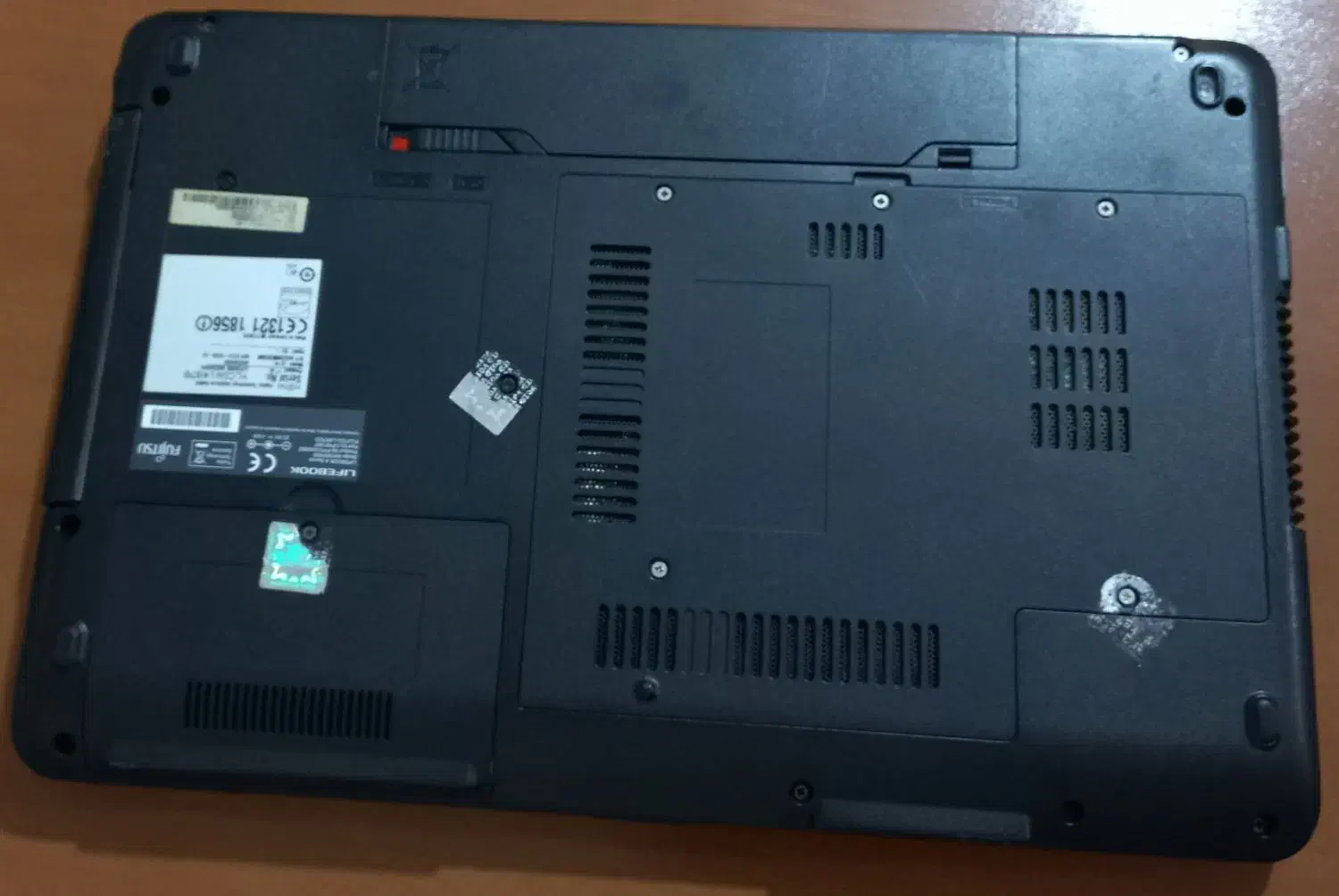 فوجیتسو|رایانه همراه|فردیس, نگارستان|دیوار