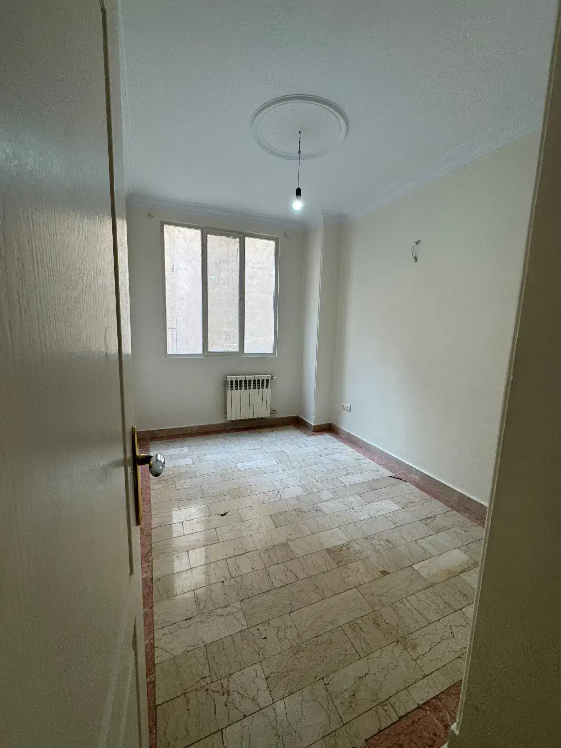 ۱۳۰ متر سه خواب شهرک غرب