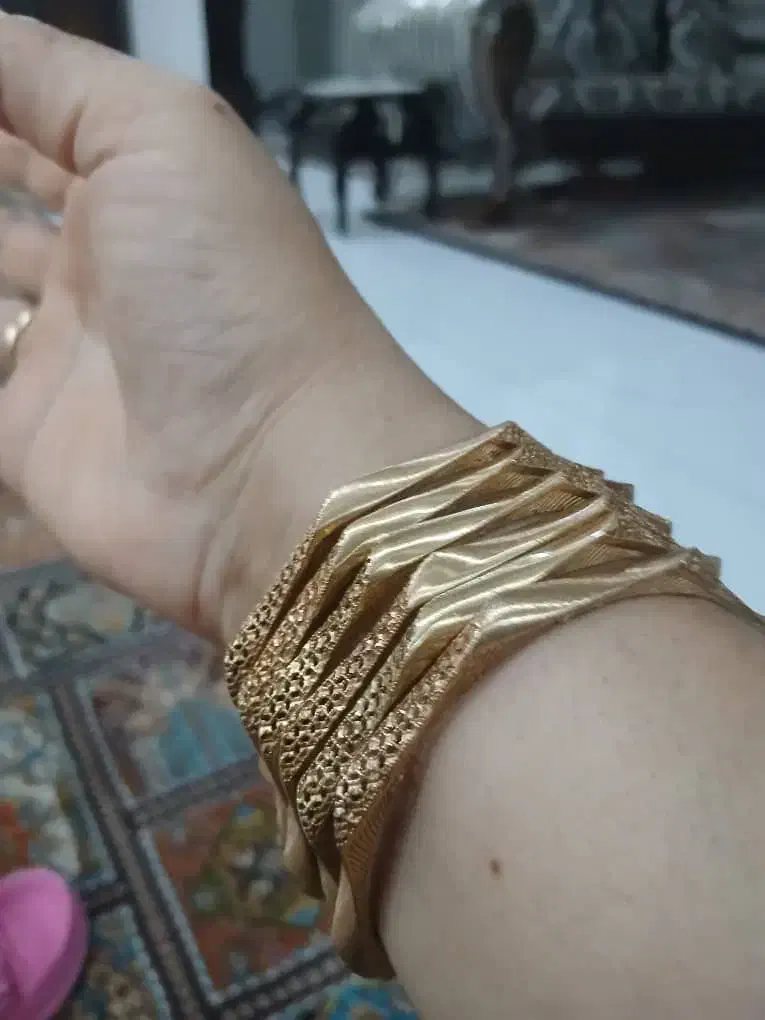 النگو طلا روس|بدلیجات|اهواز, نبوت|دیوار