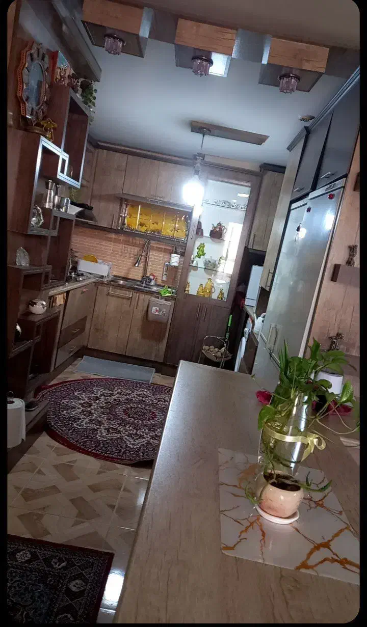 اپارتمان فاز۲سهند هشتگرداول ساختمان فدک زیر قیمت|فروش آپارتمان|سهند, |دیوار