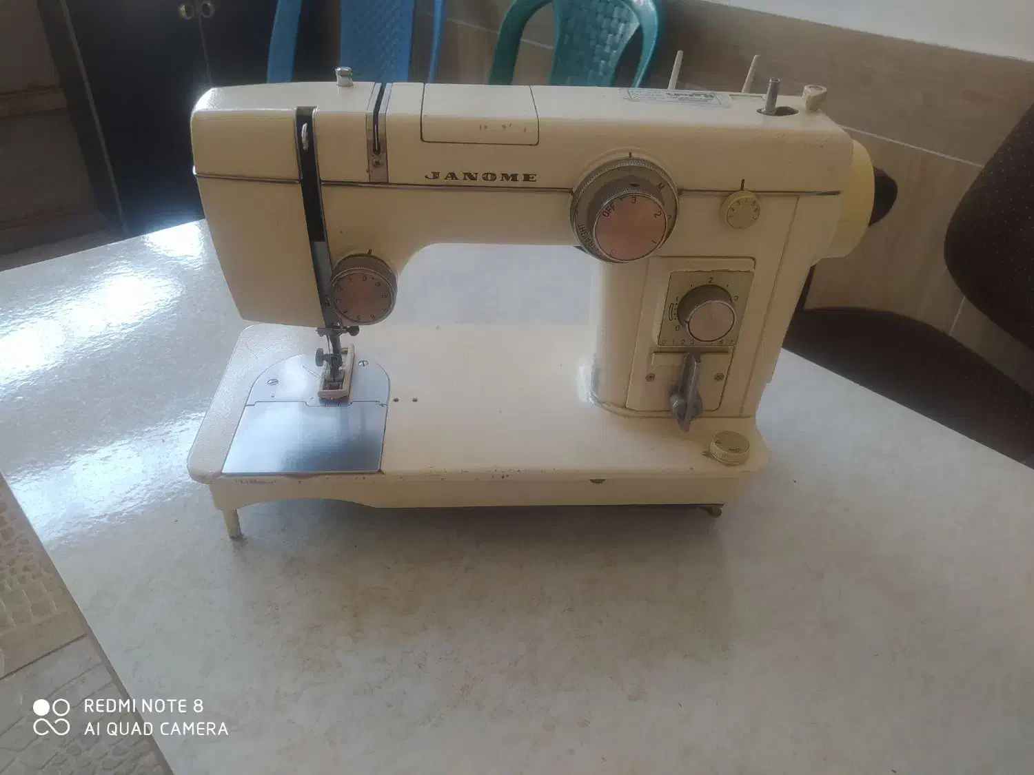 چرخ خیاطی بسیارتمیز|چرخ خیاطی و ریسندگی|مهاباد (آذربایجان غربی), |دیوار