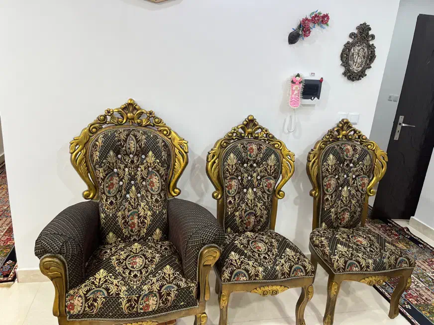 مبل سلطنتی|مبلمان خانگی و میز عسلی|صومعه‌سرا, |دیوار